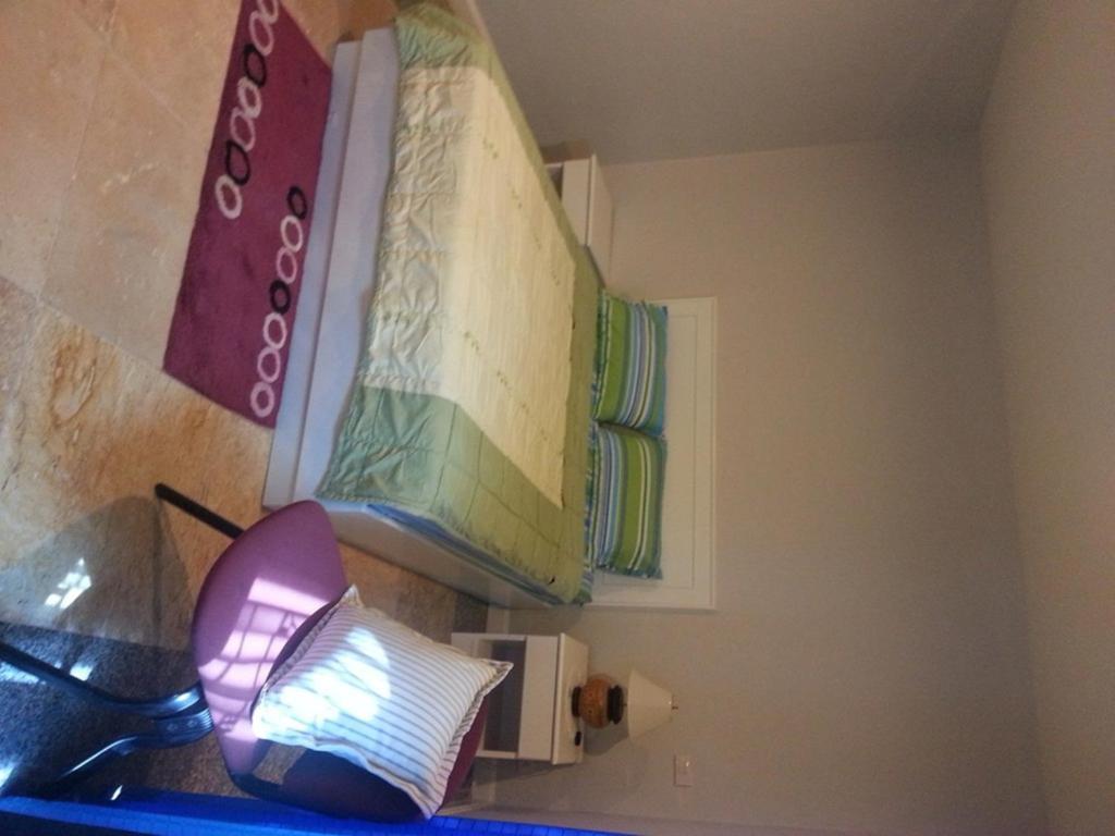 Yiasu Bed And Breakfast Pattaya Rom bilde