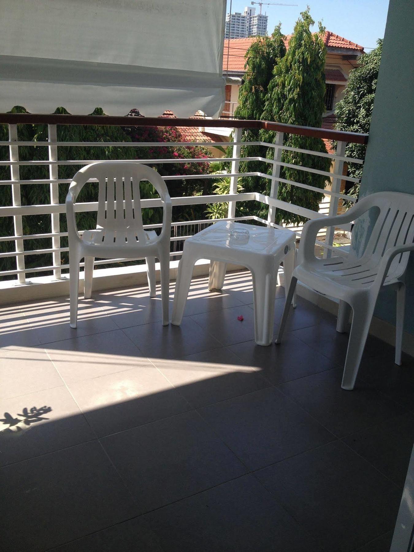 Yiasu Bed And Breakfast Pattaya Eksteriør bilde